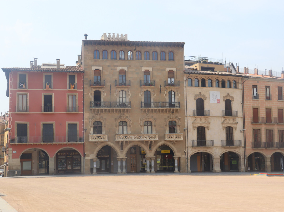 Plaça Major-维克必去景点