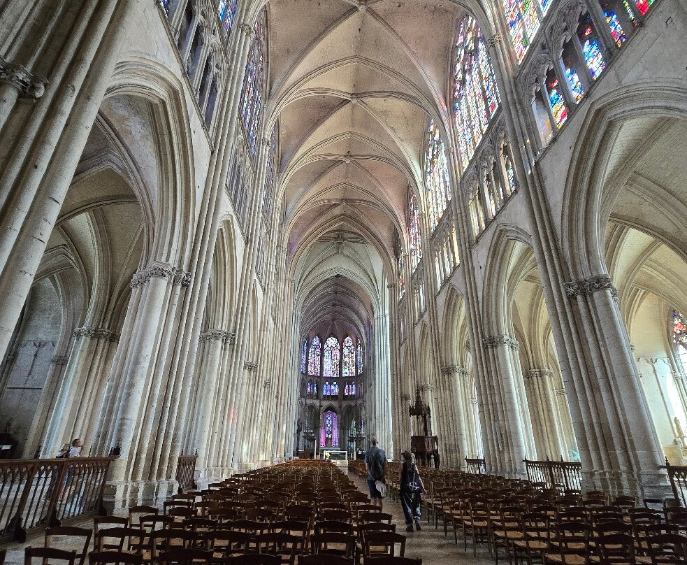 Cathédrale Saint-Pierre-et-Saint-Paul-特鲁瓦必去景点