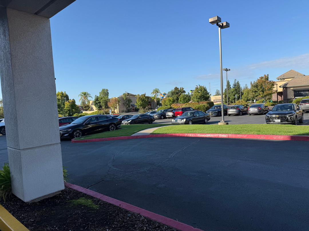 Courtyard by Marriott Roseville主图