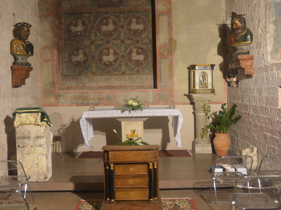 Chiesa di Santa Maria Infraportas-福利尼奥必去景点