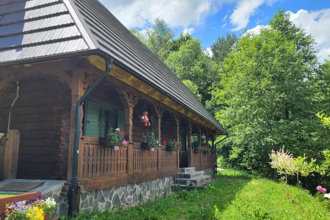 River Song Inn