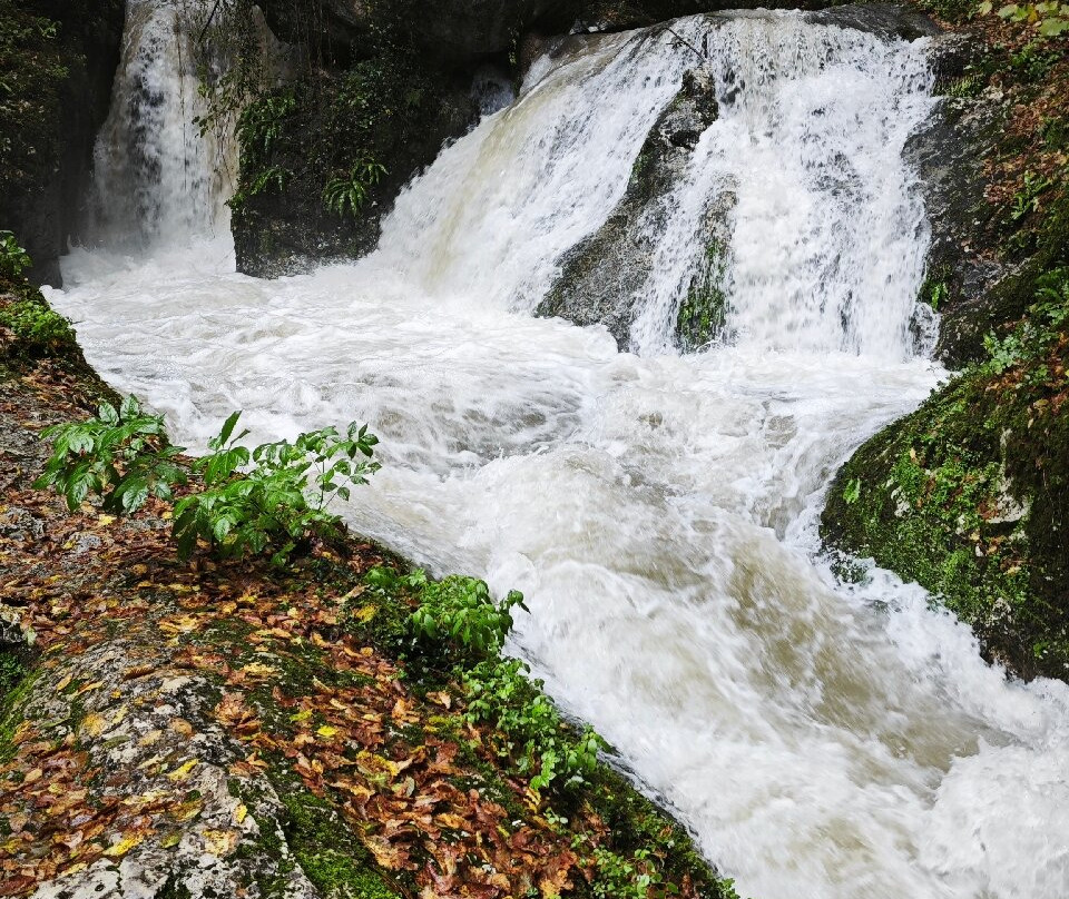 Candalla Waterfalls-卡马约雷必去景点