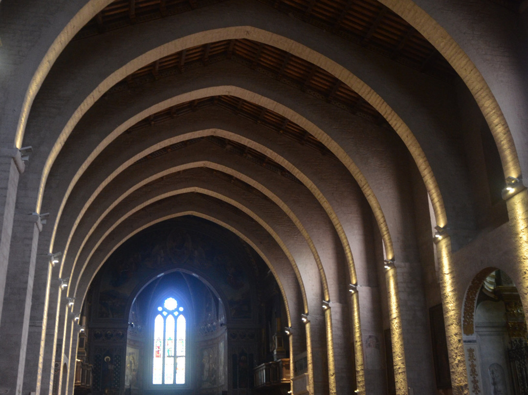 Cathedral (Duomo di Gubbio)-古比奥必去景点