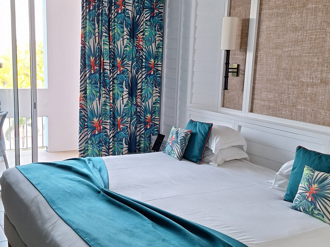 卡拉威岛地中海度假村主图