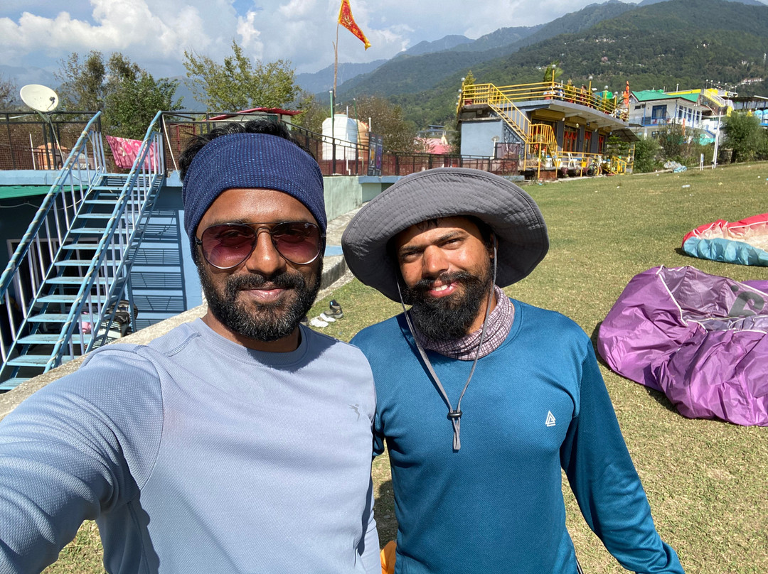 Skylark School of Paragliding-Bir必去景点