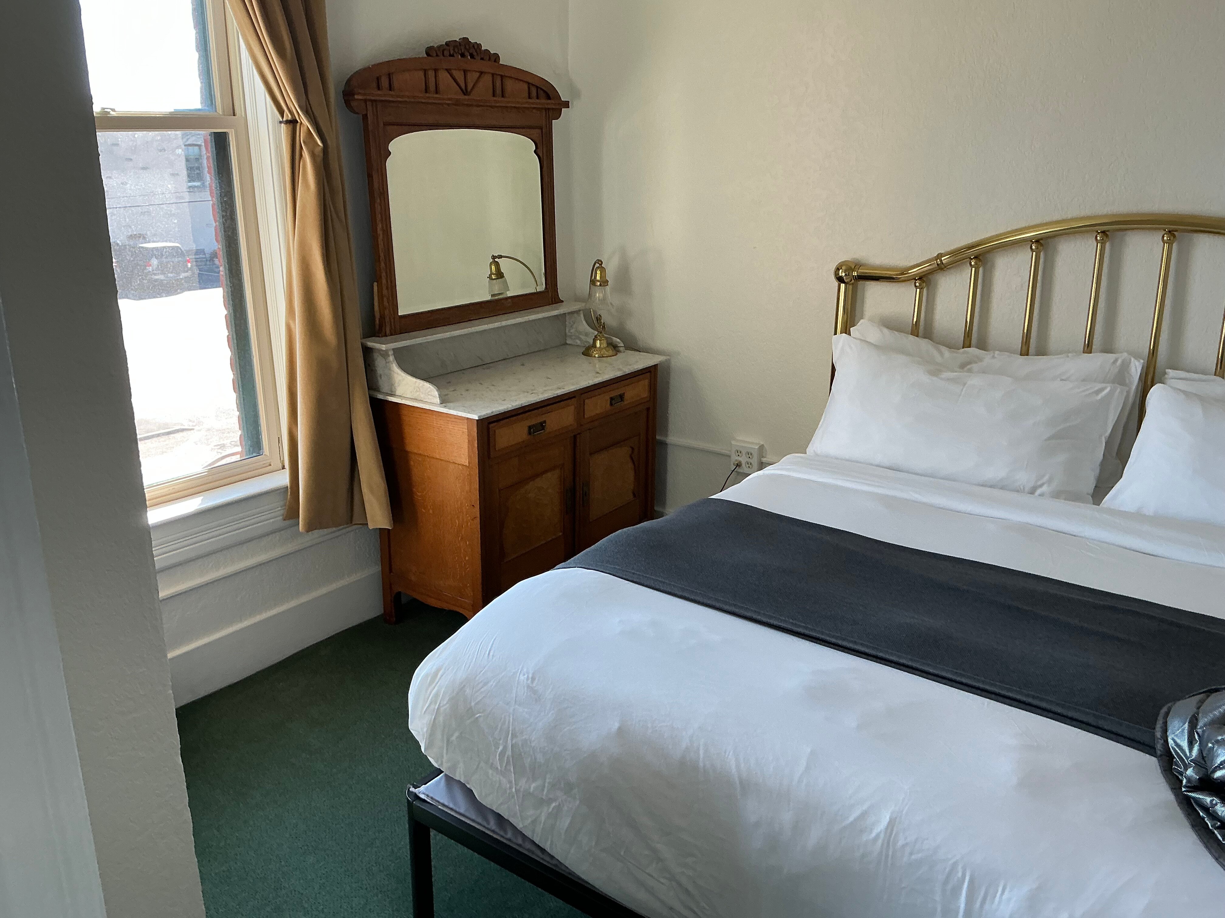 The Bishop Hotel-官方