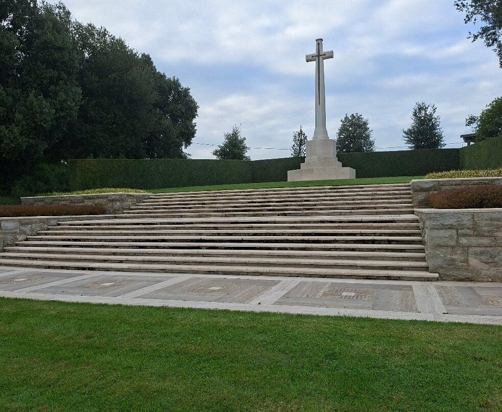 Sangro River War Cemetery-Torino di Sangro必去景点