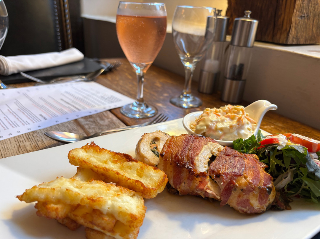 霍利斯酒店主图