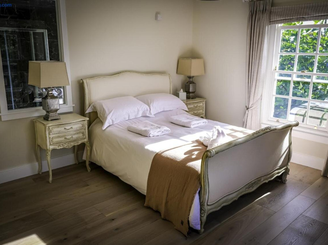 Moulton Lawn House Bed and Breakfast