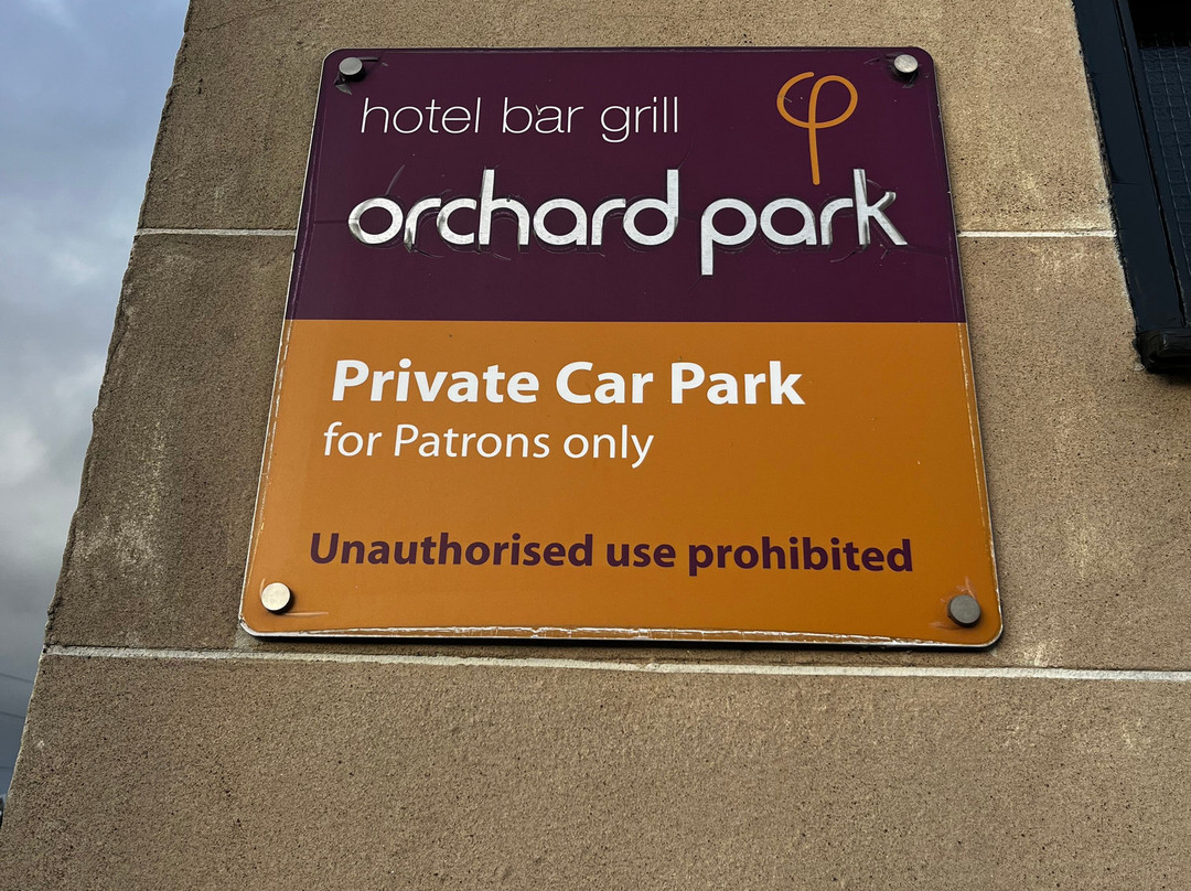 The Orchard Park Hotel主图