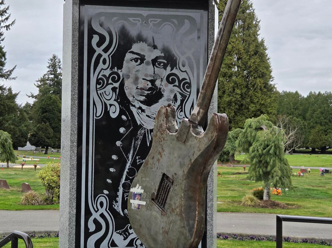 Jimi Hendrix Memorial-伦顿必去景点