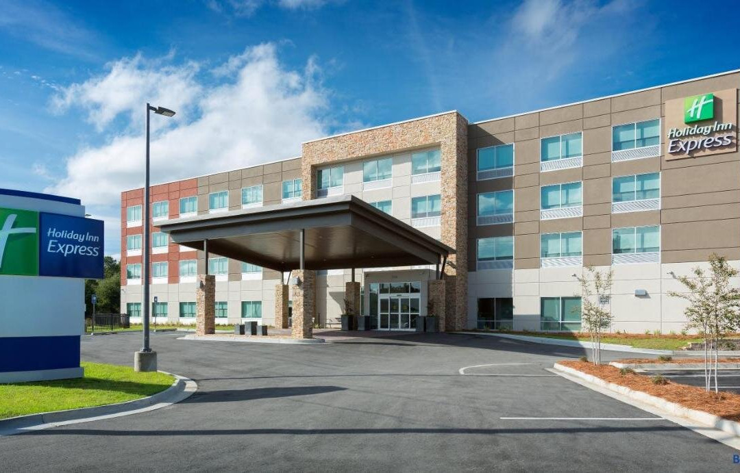 Holiday Inn Express Lake Park by IHG