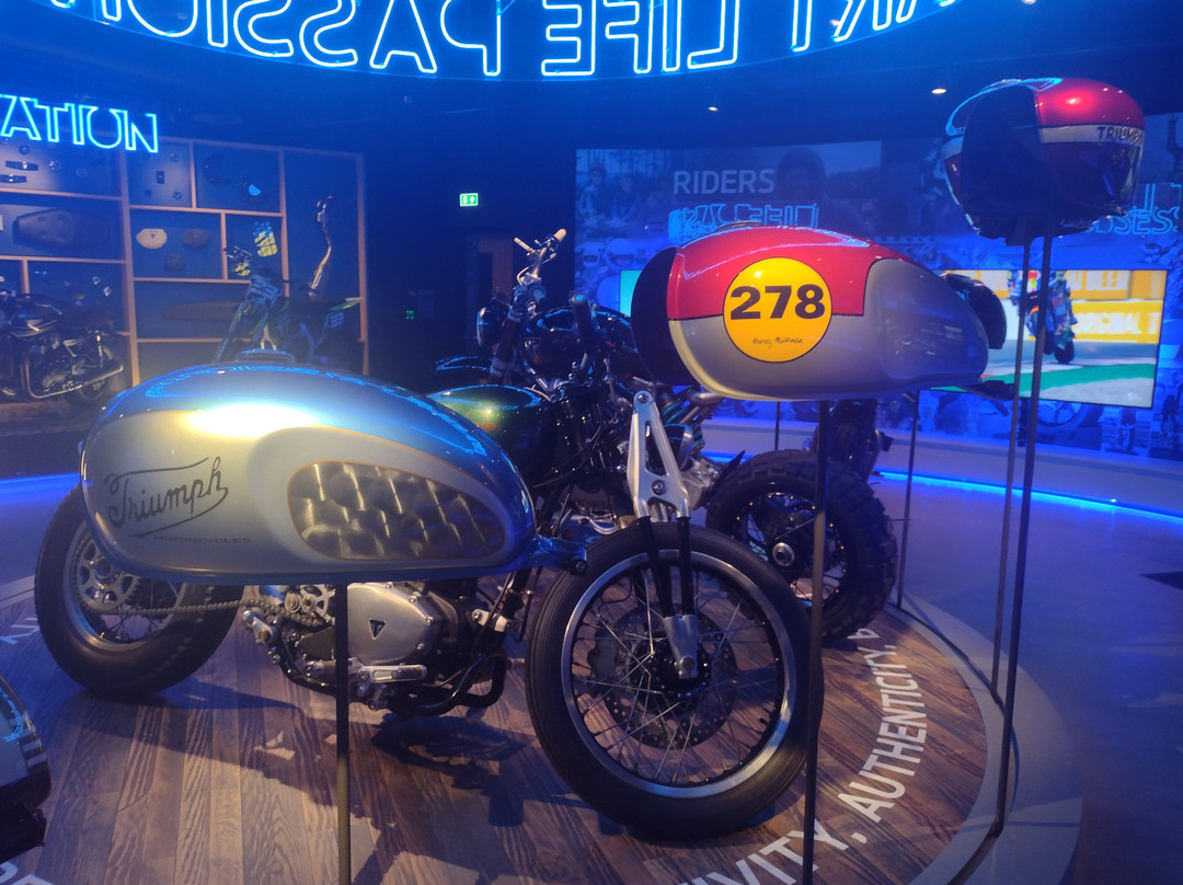 Triumph Factory Visitor Experience-欣克利必去景点