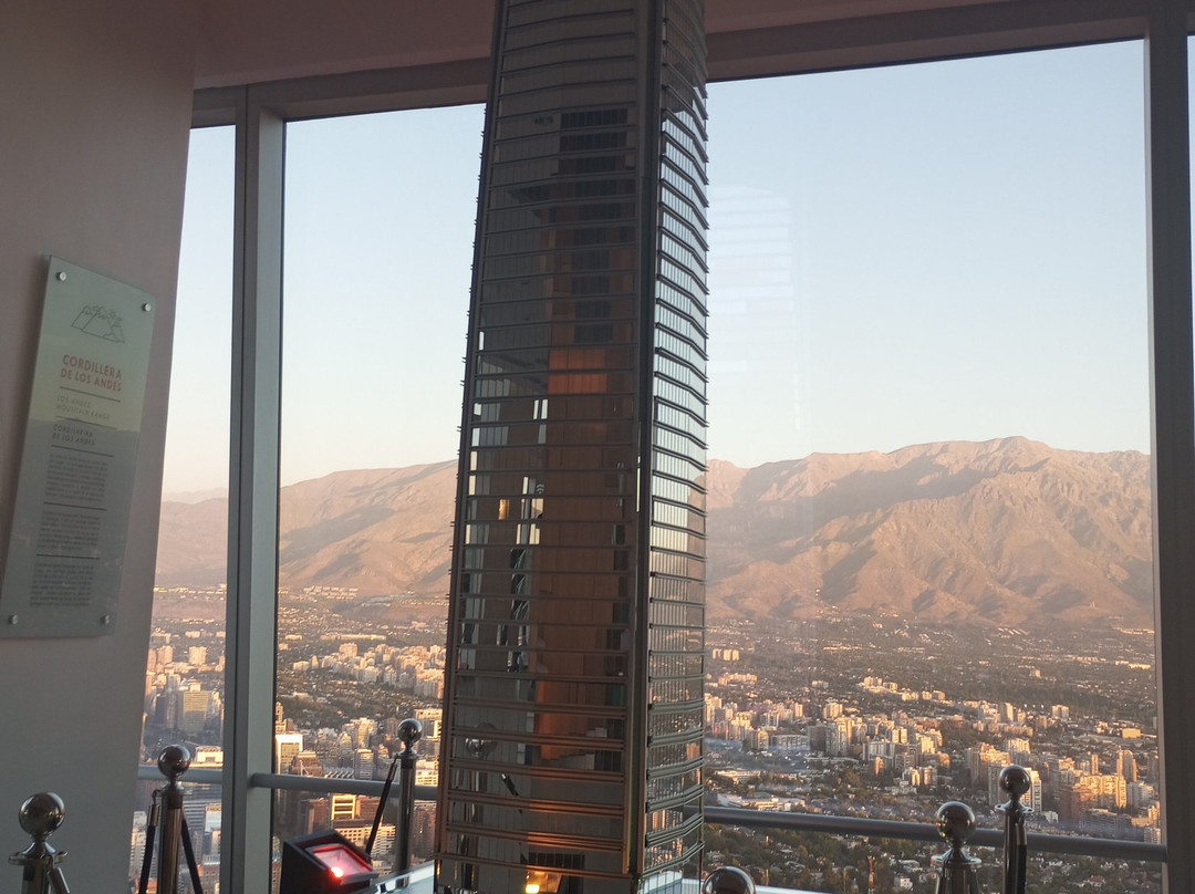 考斯塔内拉大楼-圣地亚哥必去景点