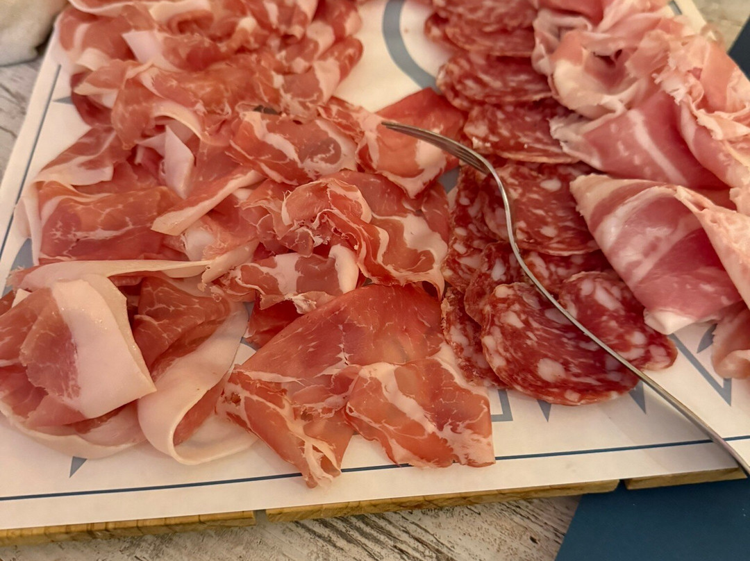 Cafe Bamboo Lounge Bar-Isorella必去景点