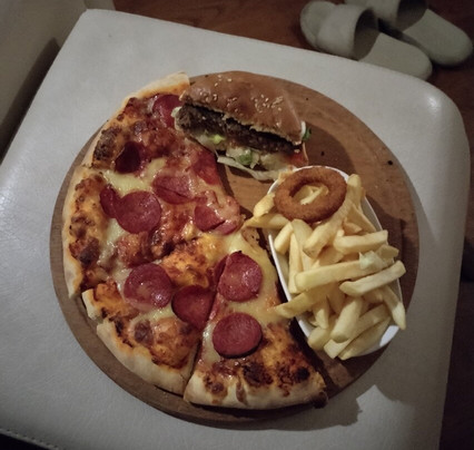 艾尼门茨格里酒店主图