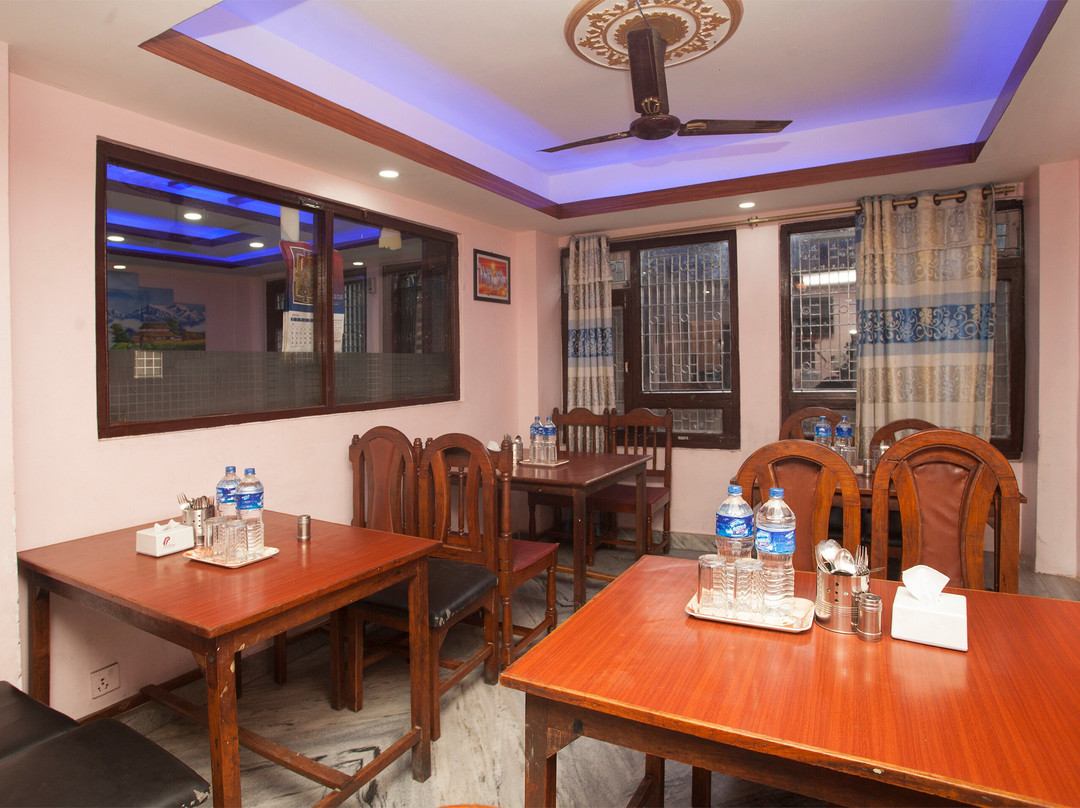 OYO 814 Machhapuchhre Hotel