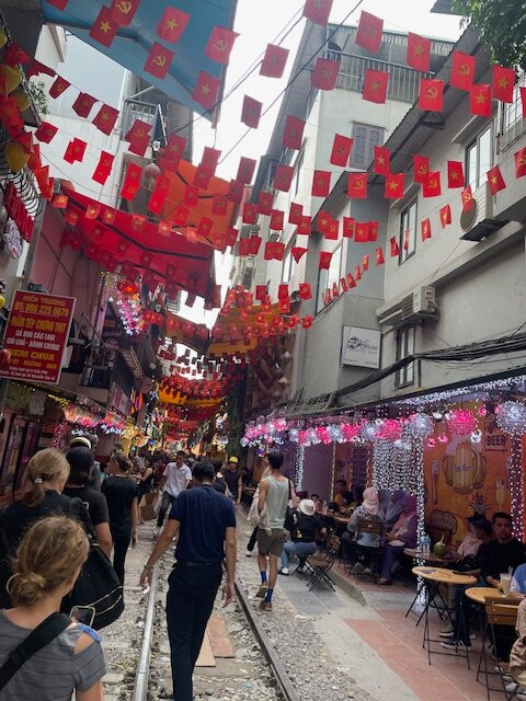 Hanoi Train Street Travel-沙巴必去景点