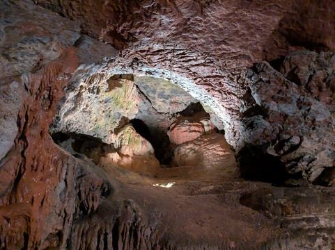 肯特洞穴-托基必去景点
