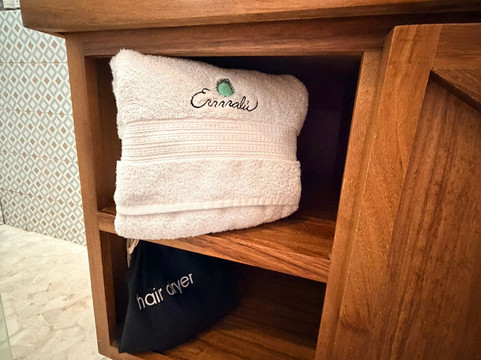 艾玛露精品酒店主图