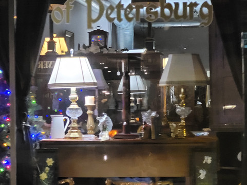 The Oak Collectables and Antiques (Antique Mall)-Petersburg必去景点