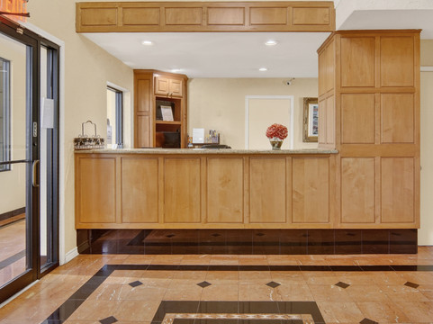 12橡树酒店主图