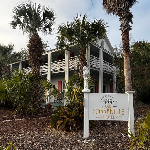 老卡拉贝尔酒店-官方