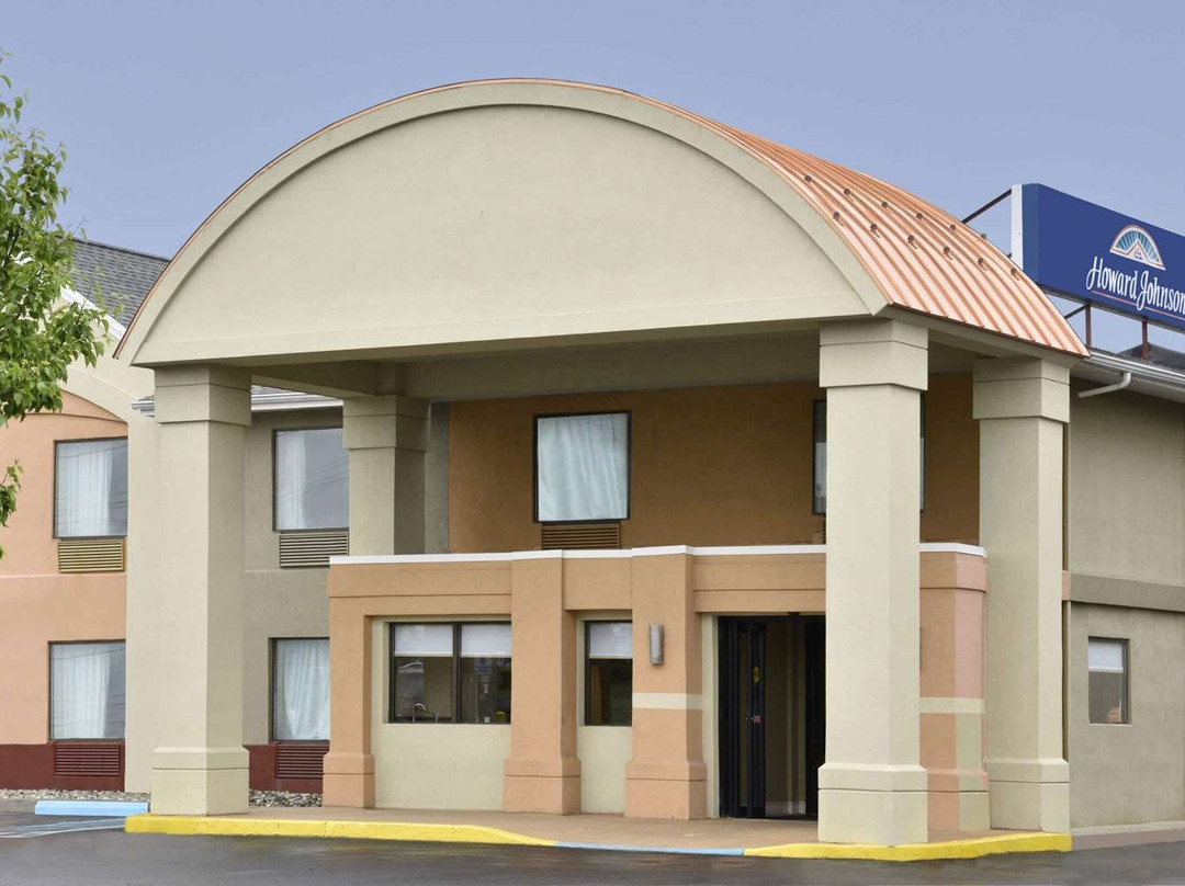 艾伦顿多尼豪生套房酒店