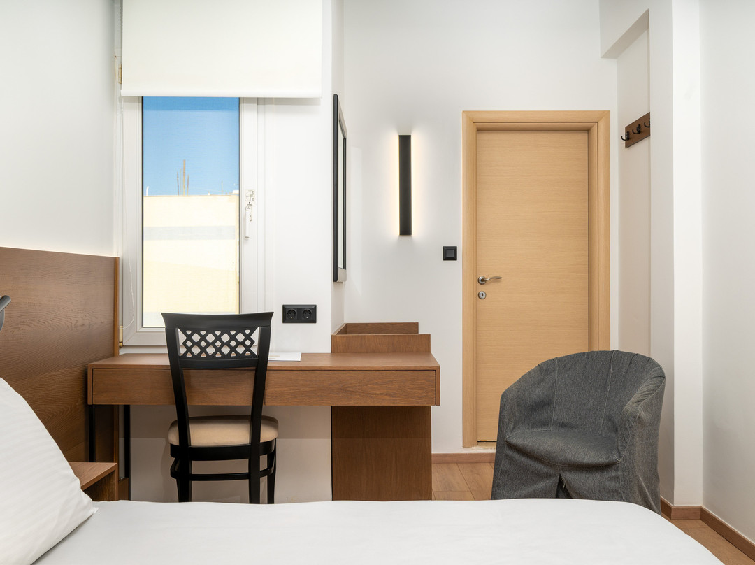 莱斯维恩酒店主图