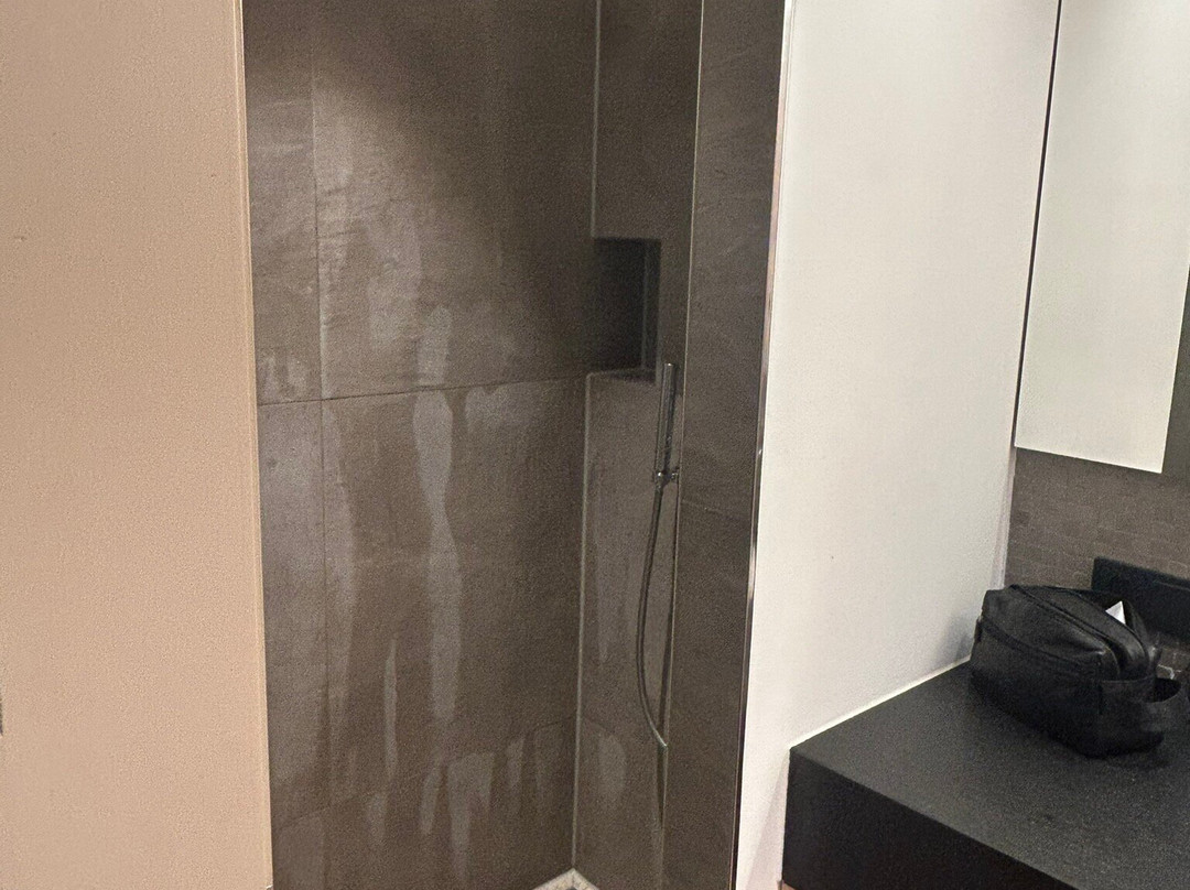 兰德阿尔特关卡酒店主图