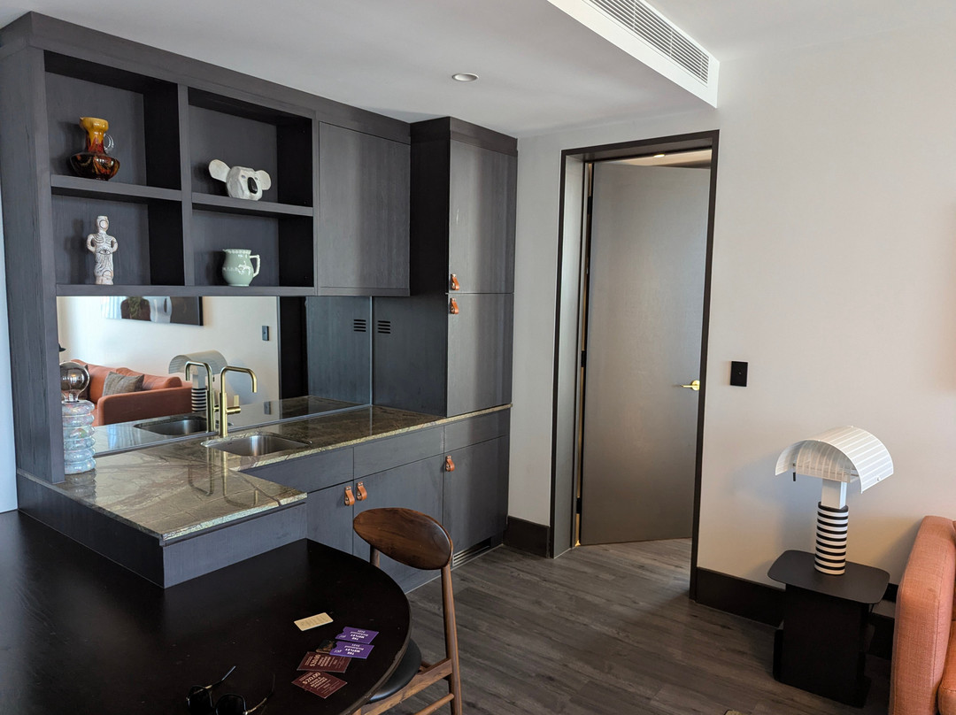 莫特利酒店主图