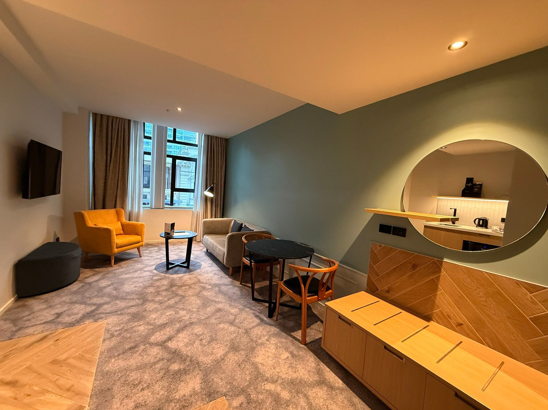 艾尔代尔精品套房主图