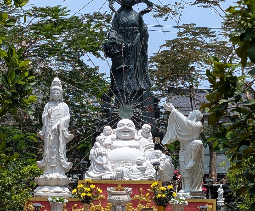 Chua Buu Dai Son-岘港必去景点