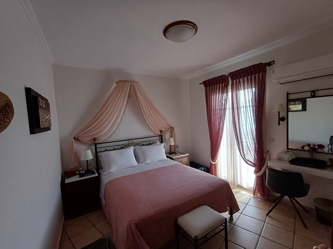 Ostria Hotel主图