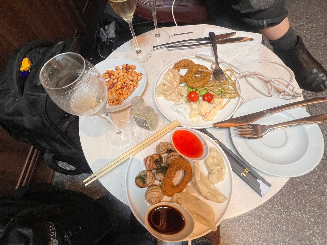 Star Alliance Lounge Paris CDG-鲁瓦西必去景点