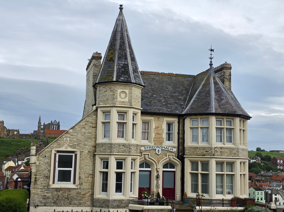 Whitby Walks-惠特比必去景点