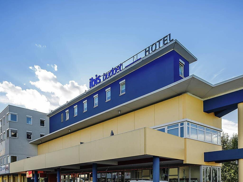 萨尔茨堡机场宜必思快捷酒店主图
