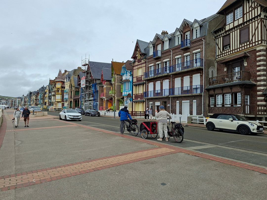 Plage de Mers les Bains-梅尔莱班必去景点