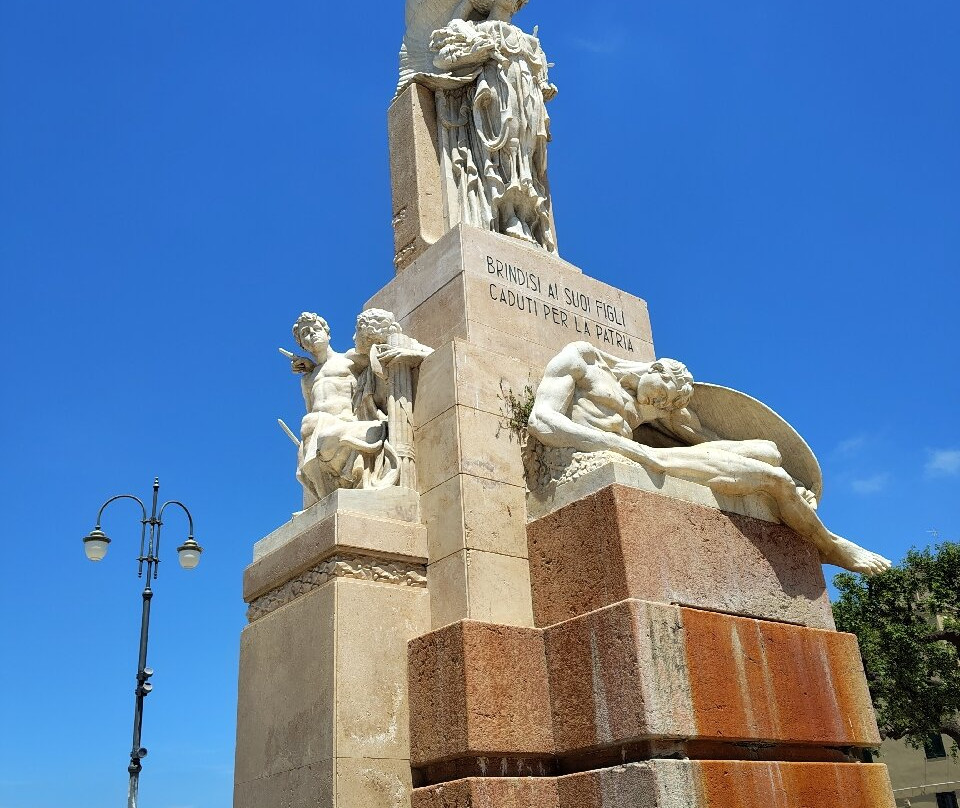 Monumento Ai Caduti Di Brindisi Nella Grande Guerra-布林迪西必去景点