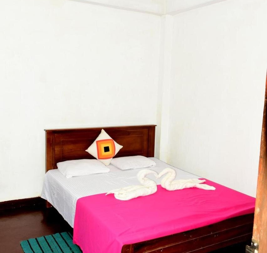 Aventra Rest Inn Galaha