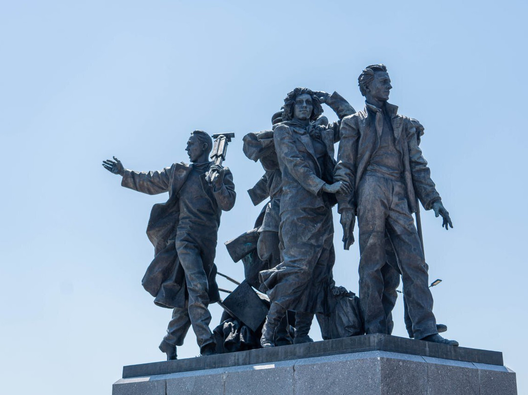 Monument to First Builders-Komsomolsk-on-Amur必去景点
