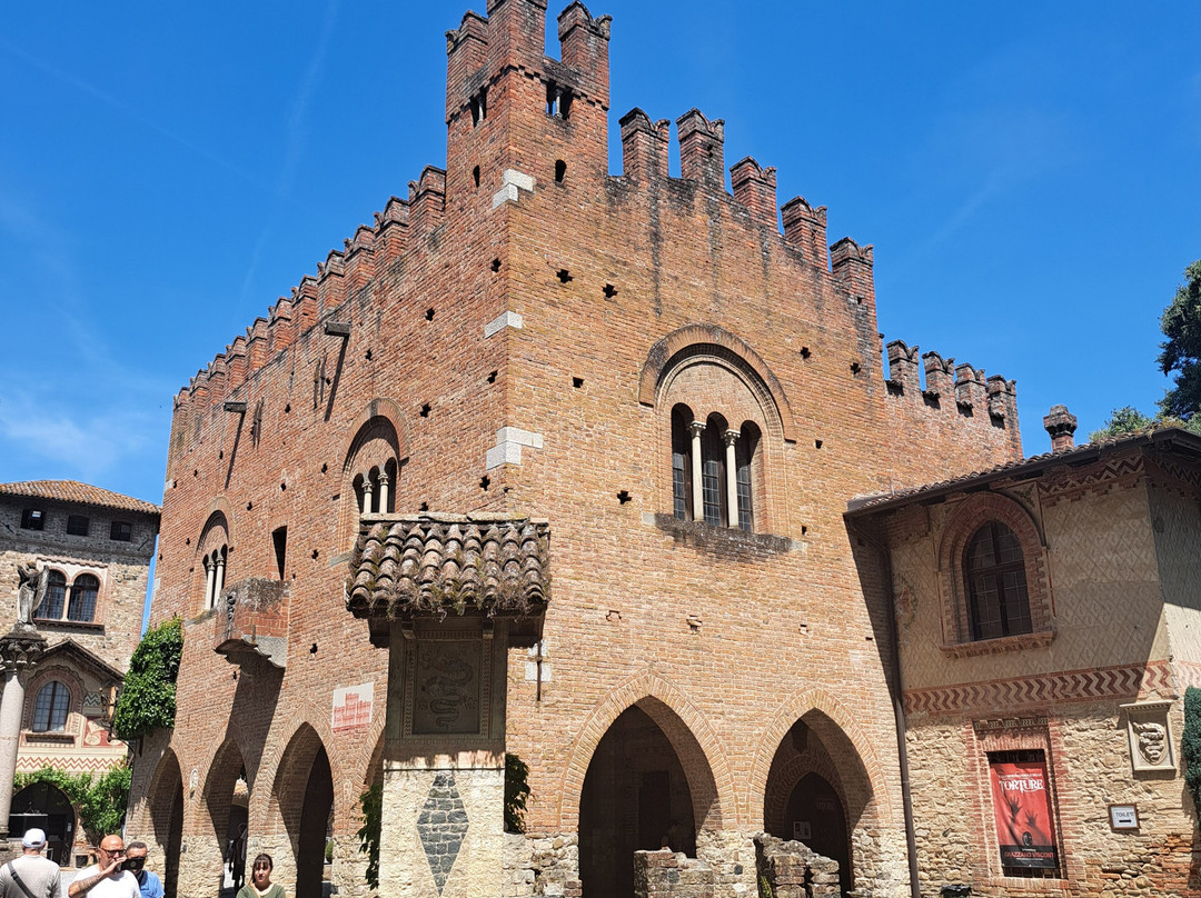 Borgo Storico Di Grazzano Visconti-Grazzano Visconti必去景点