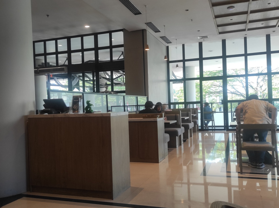 金色郁金香酒店-坤甸主图