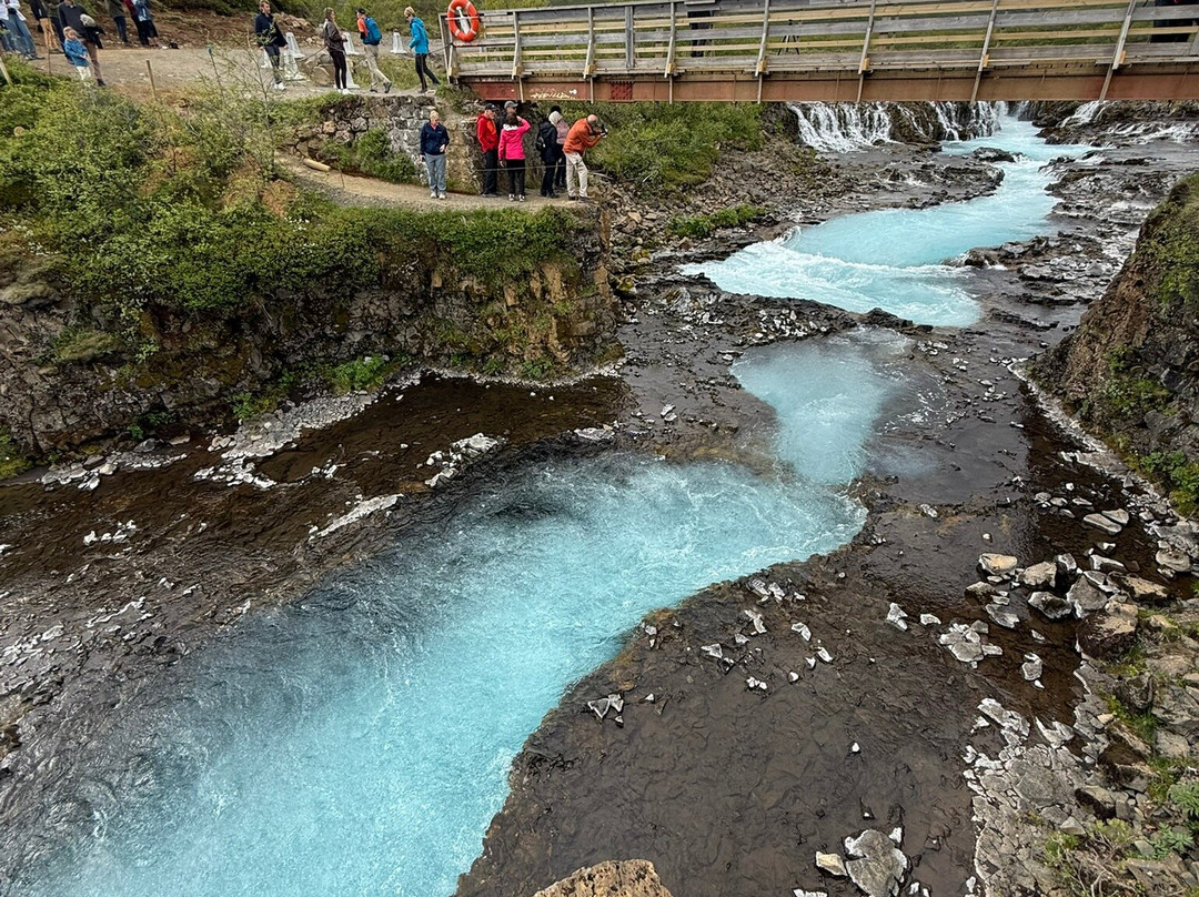 Bruarfoss Waterfall 蒂芬尼藍瀑布-Brekkuskogur必去景点
