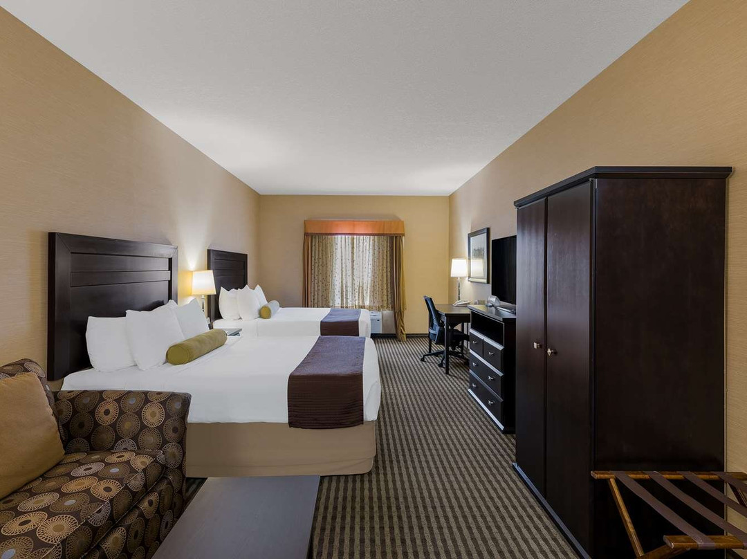 Wabamun酒店住宿-Best Western Sunrise Inn & Suites