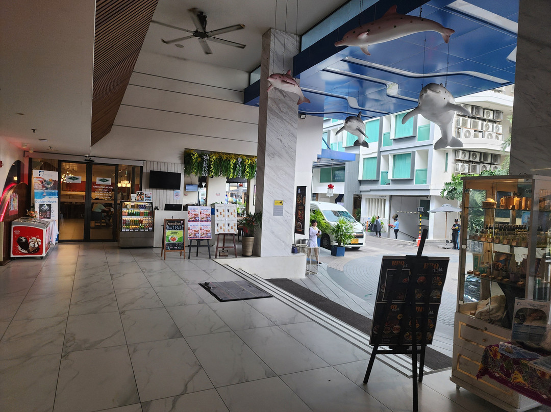 客莱福巴东普吉岛酒店主图