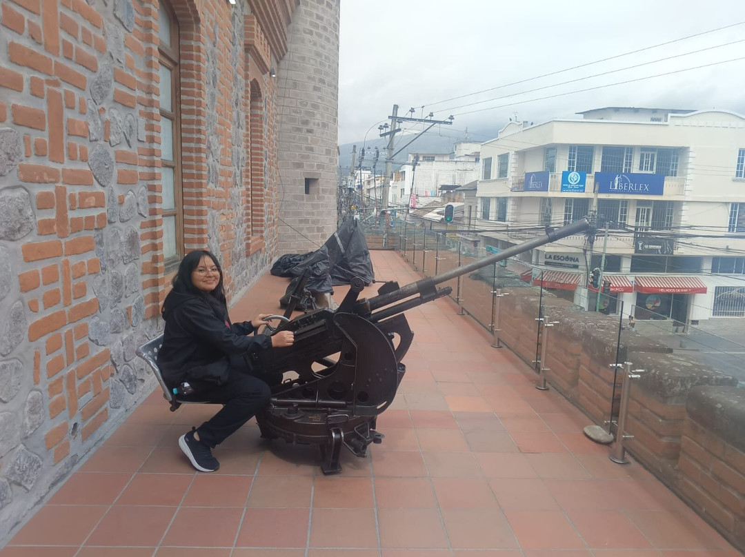 Plaza De La Merced Y Plaza Moncayo-伊瓦拉必去景点