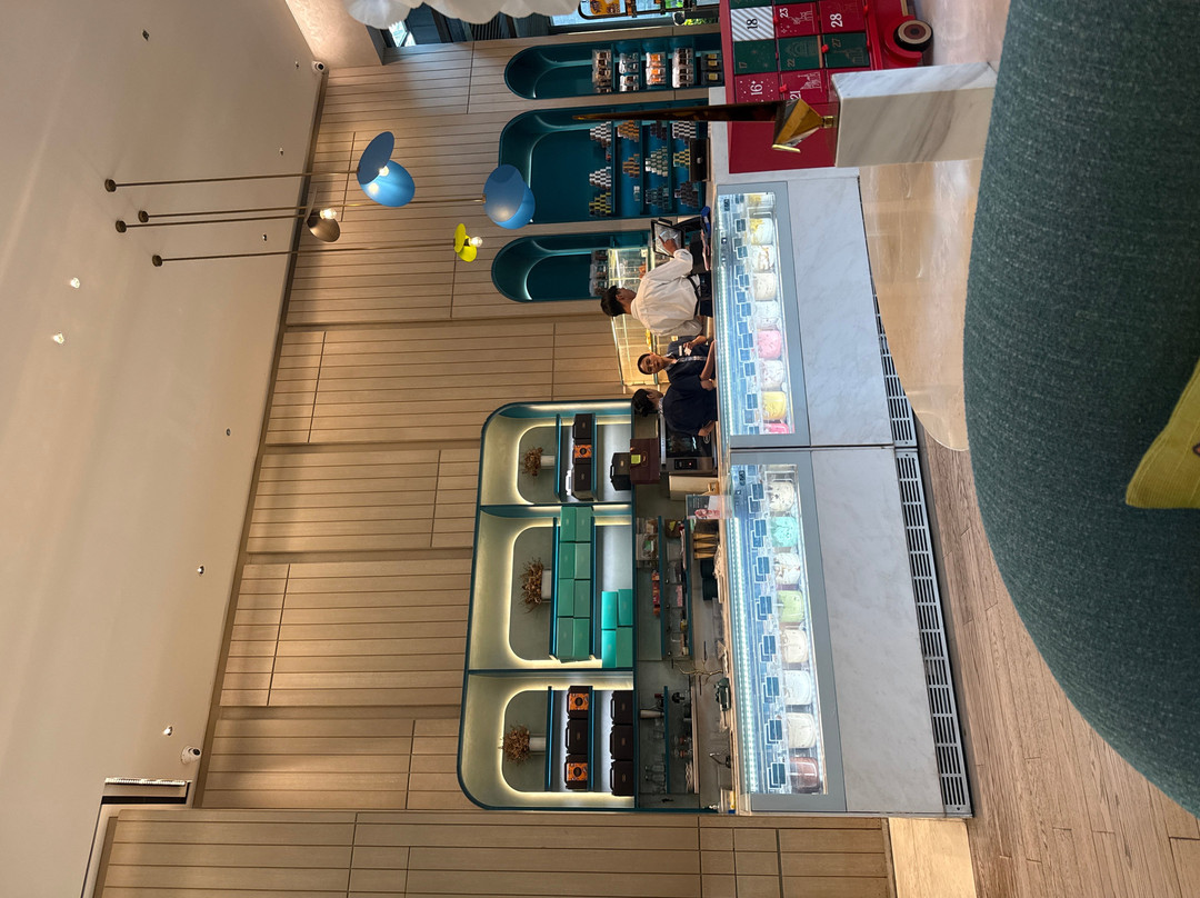 三宝垄帕德玛酒店主图