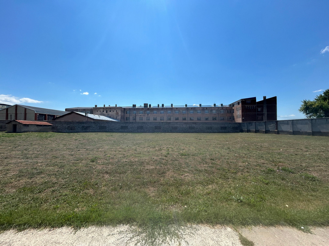 Red Cross Nazi Concentration Camp-Nis必去景点
