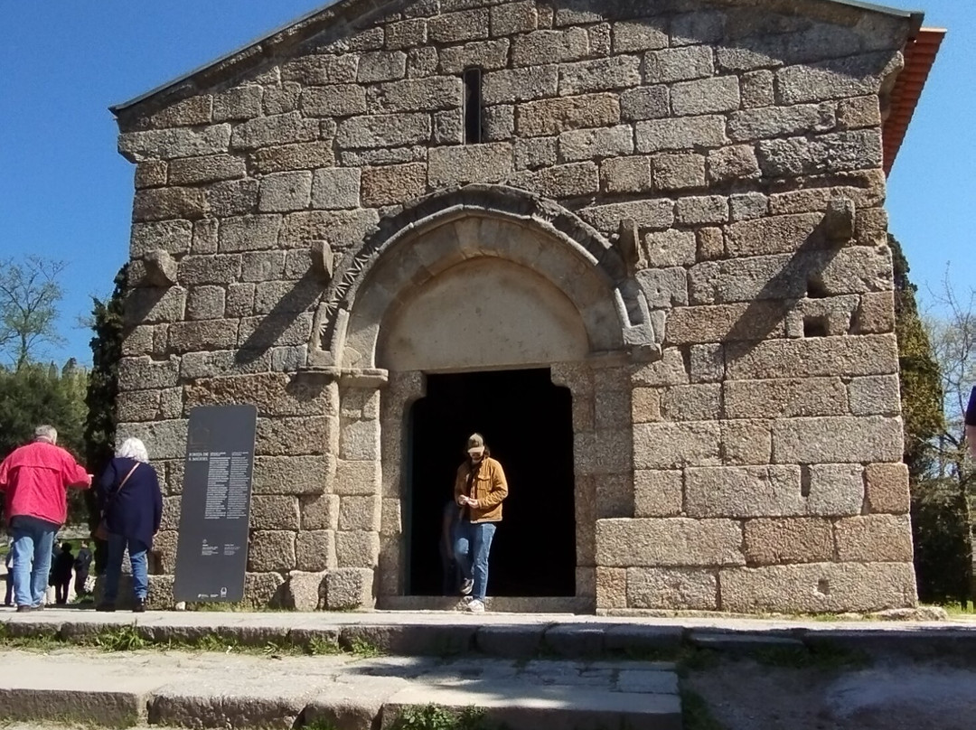 Igreja de São Miguel do Castelo-吉马良斯必去景点